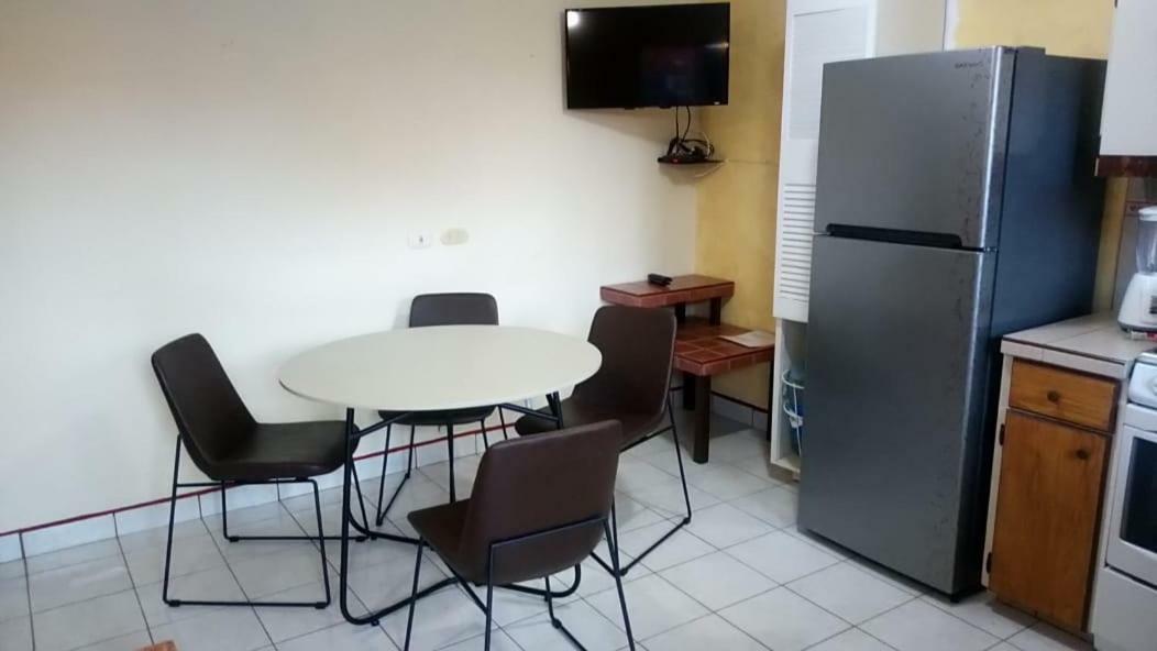 Brisas Del Caribe Apartment